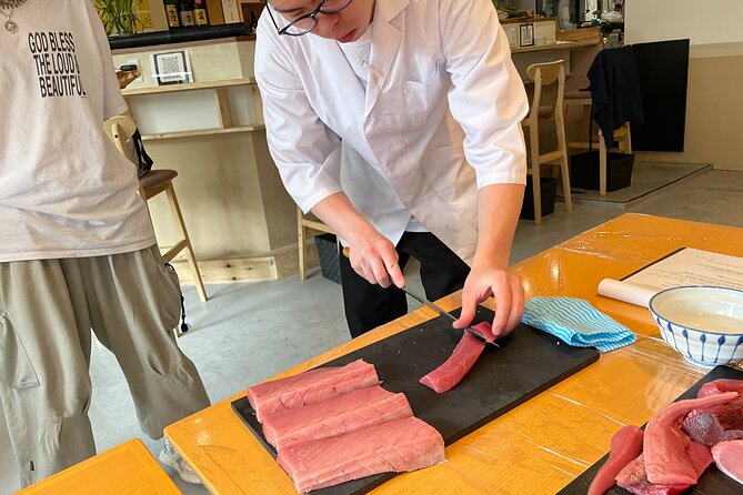 Toyosu & Tsukiji Market and Making Sushi Workshop Tour - Important Health and Safety