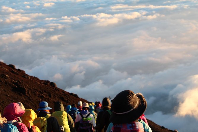 Mt. Fuji 2-Day Climbing Adventure Tour From Tokyo - What to Pack and Wear