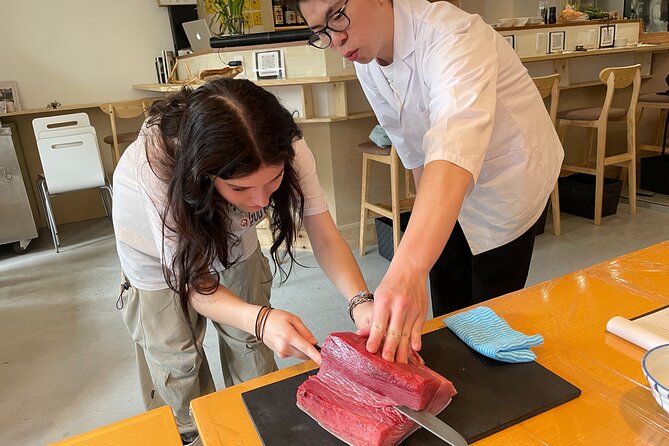 Toyosu & Tsukiji Market and Making Sushi Workshop Tour - Tips for a Memorable Tour