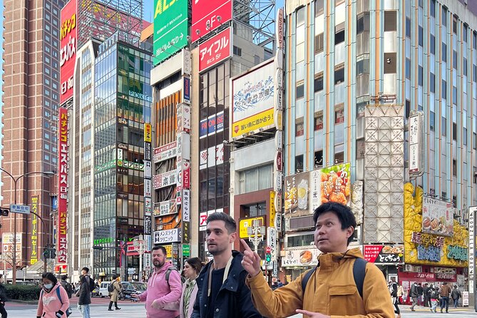 Walking Tour Through Shinjuku Neighborhoods - Navigating Shinjukus Streets