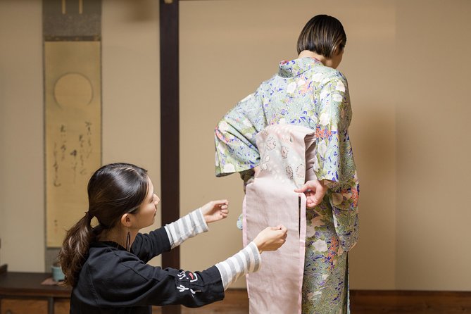 Kimono Wearing Experience-Fun to Wear Wearing-Fun to Know- - Just The Basics