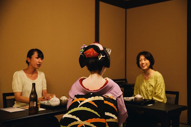 Mesmerizing Dinner With Maiko & Geisha - Just The Basics