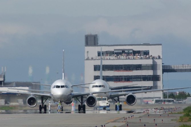 Shared Departure Transfer : Kyoto City to Kansai International Airport - Just The Basics